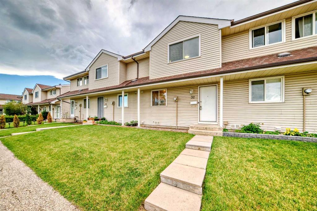 1515 Falconridge Drive NE #32 photo 2