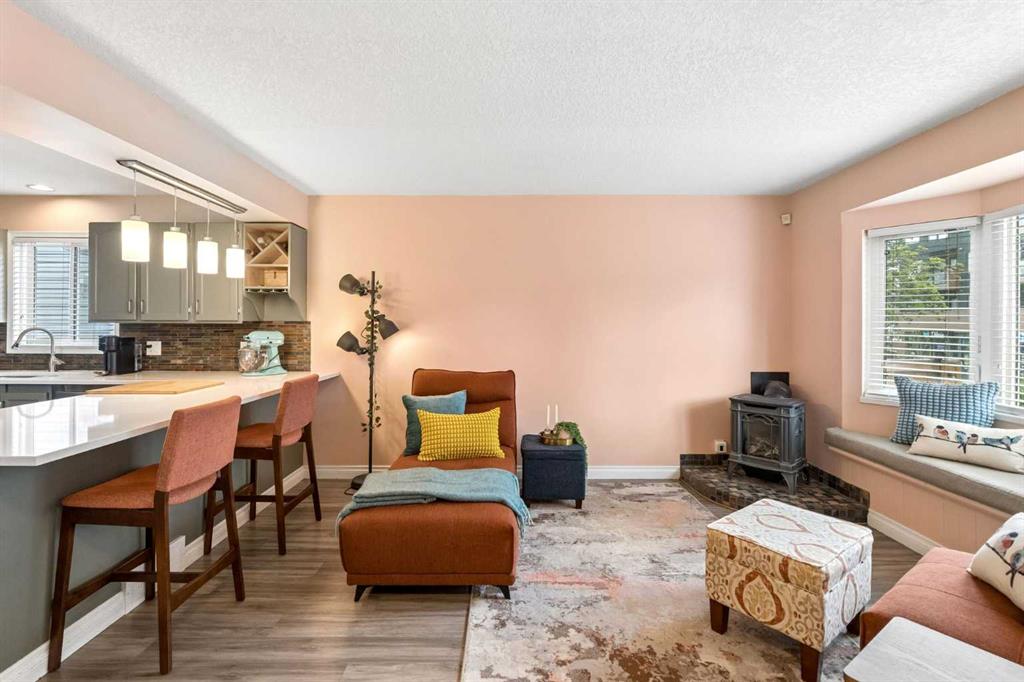 1840 33 Avenue SW photo 3