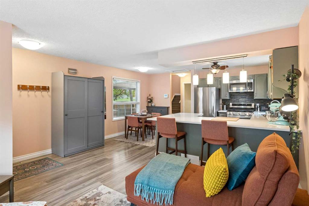 1840 33 Avenue SW photo 5