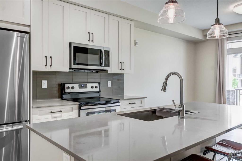 20 Walgrove Walk SE #120 photo 5