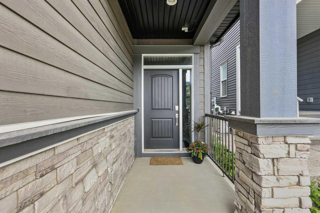 57 Legacy Reach View SE photo 2