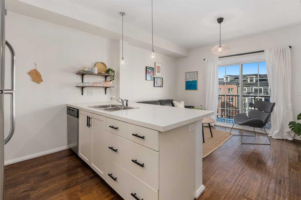 279 Copperpond Common SE #1403