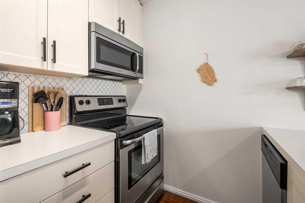 279 Copperpond Common SE #1403 photo 3