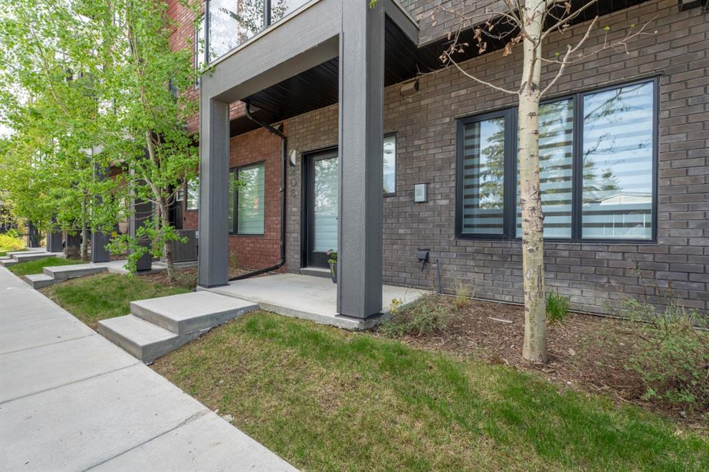 408 Greenbriar Common NW photo 2