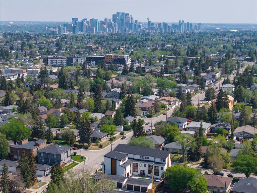 3103 42 Street SW photo 3