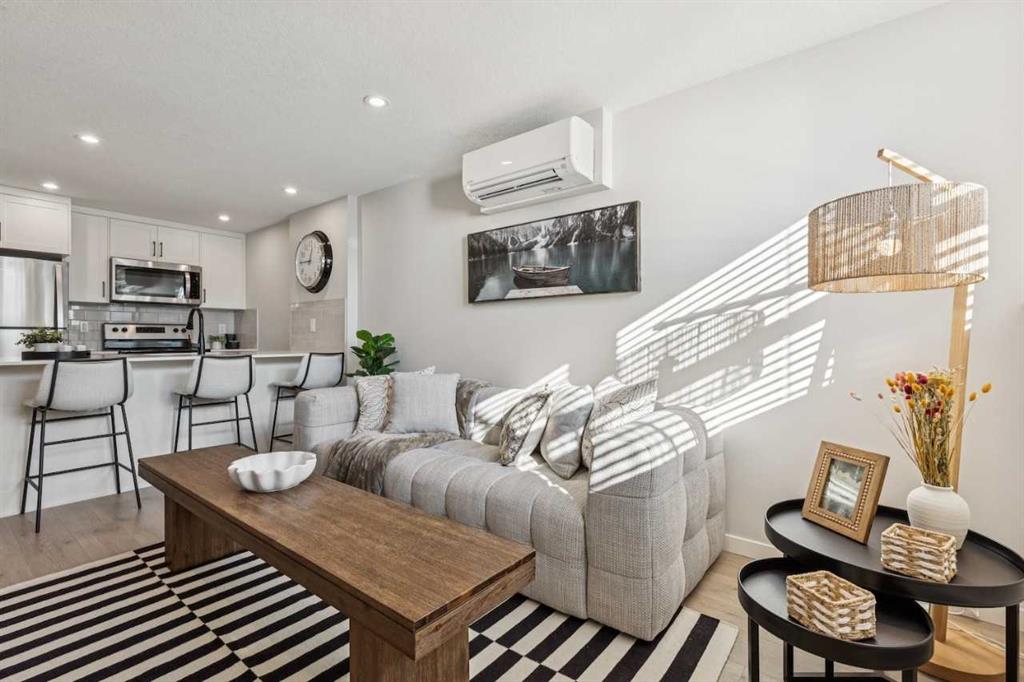 135 Mahogany Parade SE #1112 photo 4
