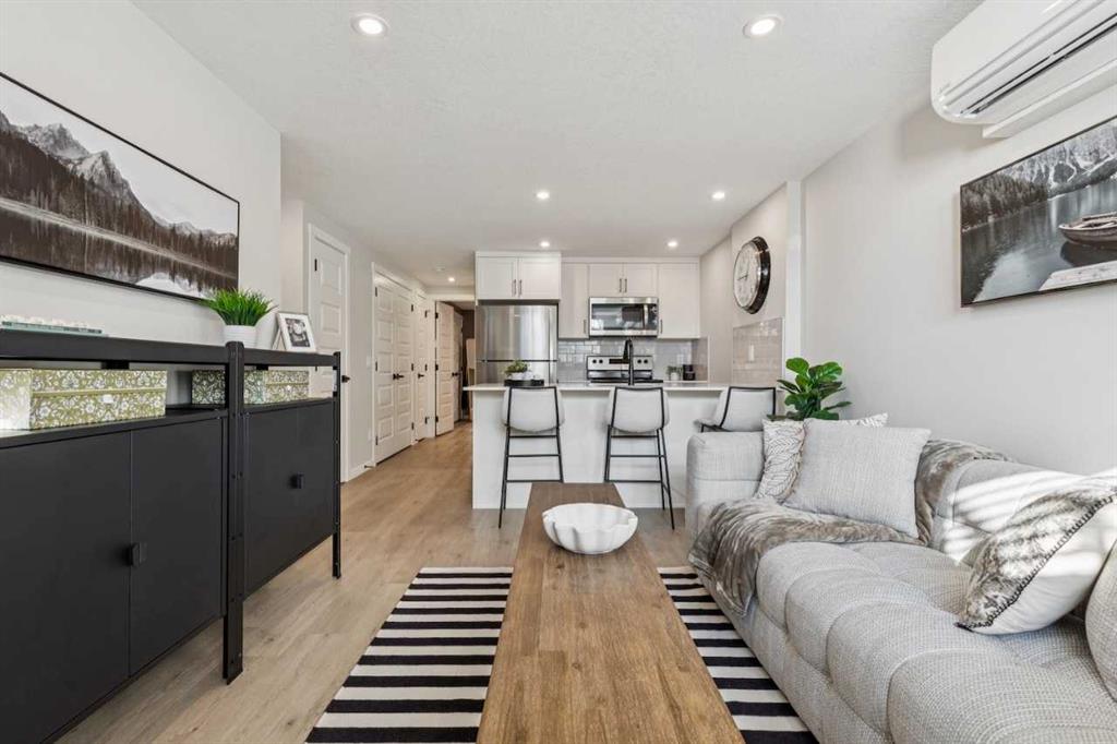 135 Mahogany Parade SE #1112 photo 5