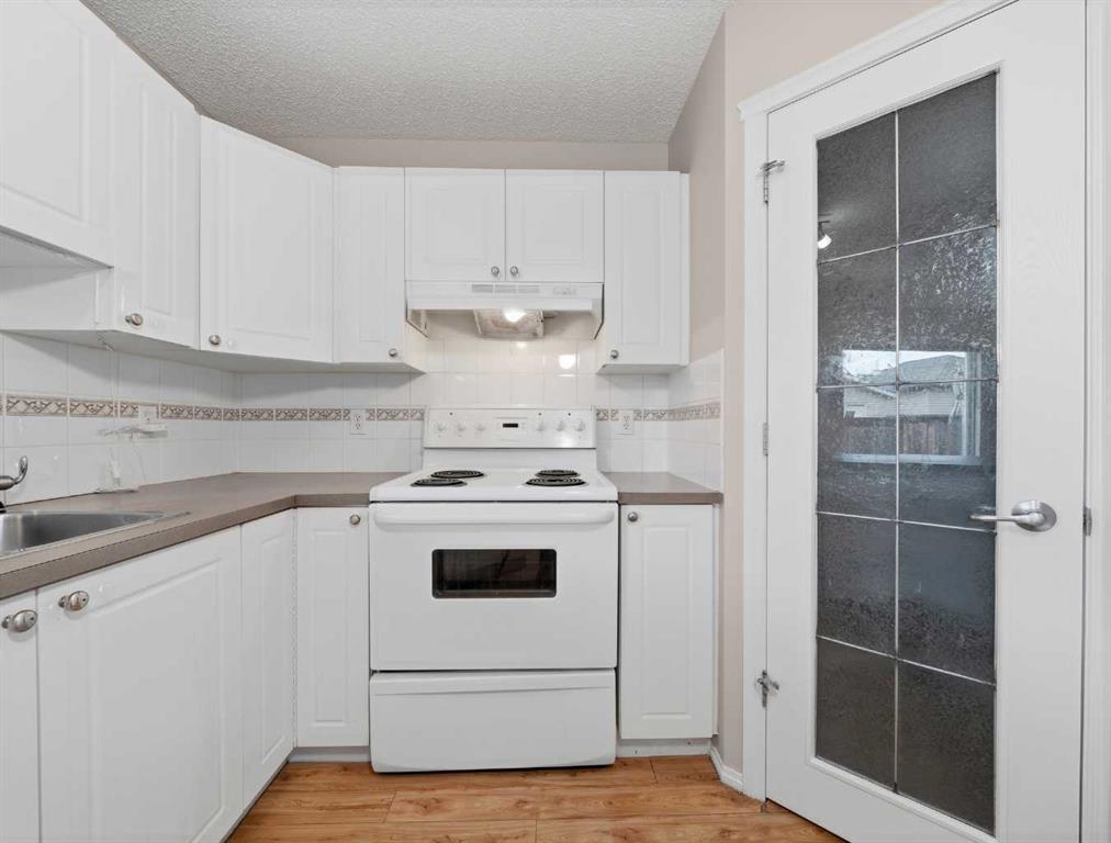 128 Taradale Drive NE photo 4