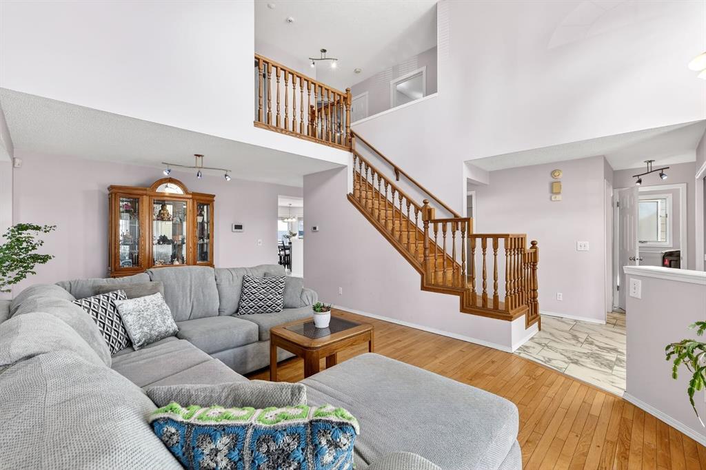 29 Sundown Way SE photo 5