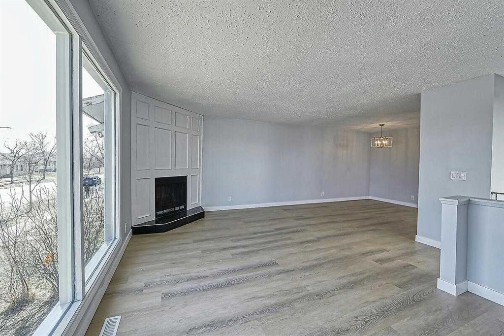 71 Falton Drive NE photo 5