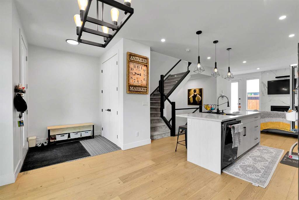 2106 6 Street NW photo 5