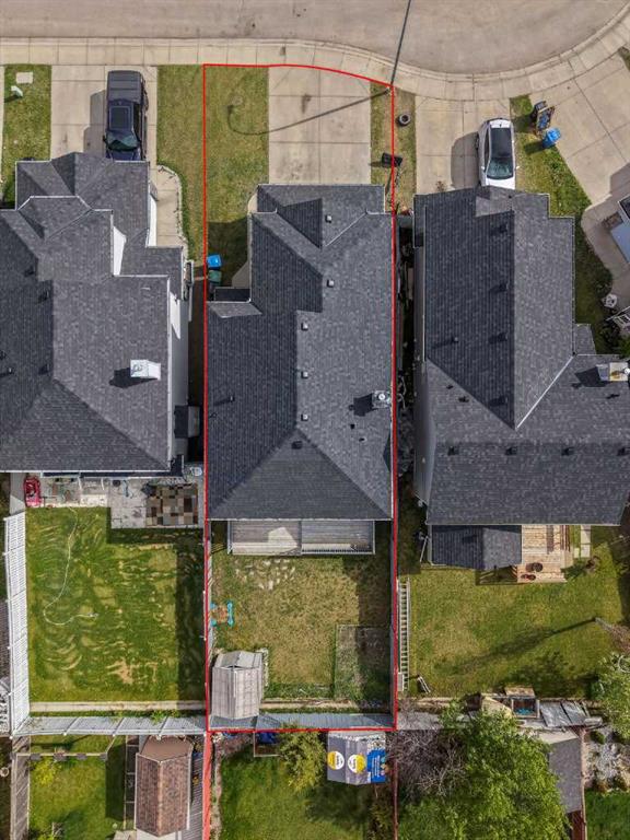 153 Saddlemead Road NE photo 2