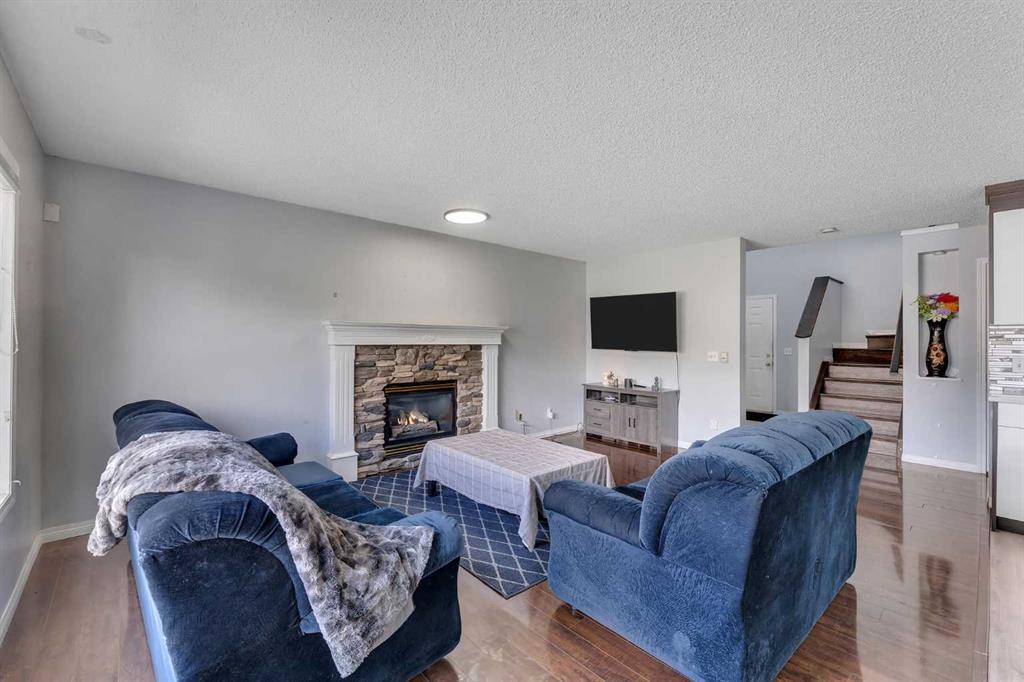 153 Saddlemead Road NE photo 5