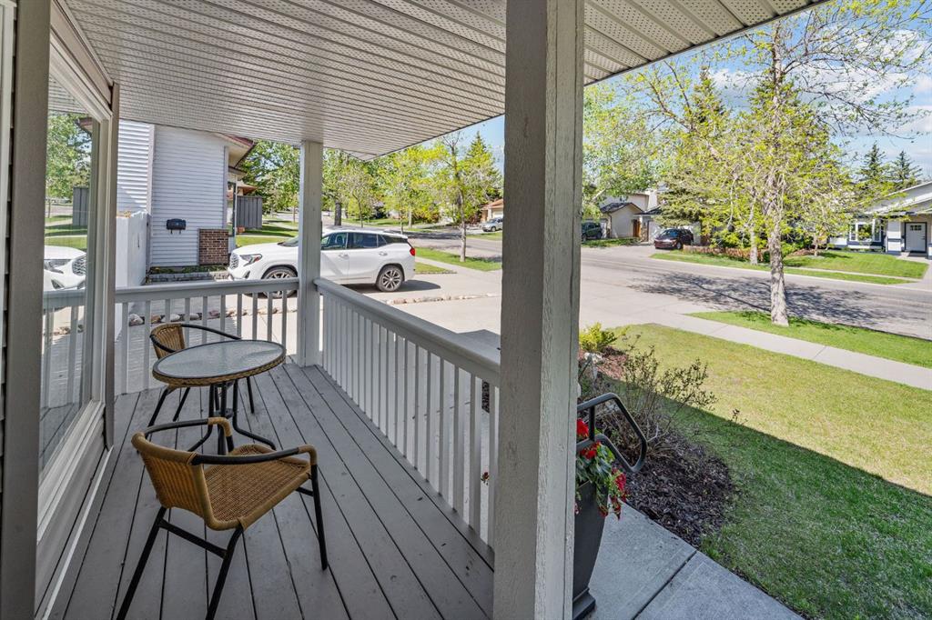 120 Shawnessy Drive SW photo 3
