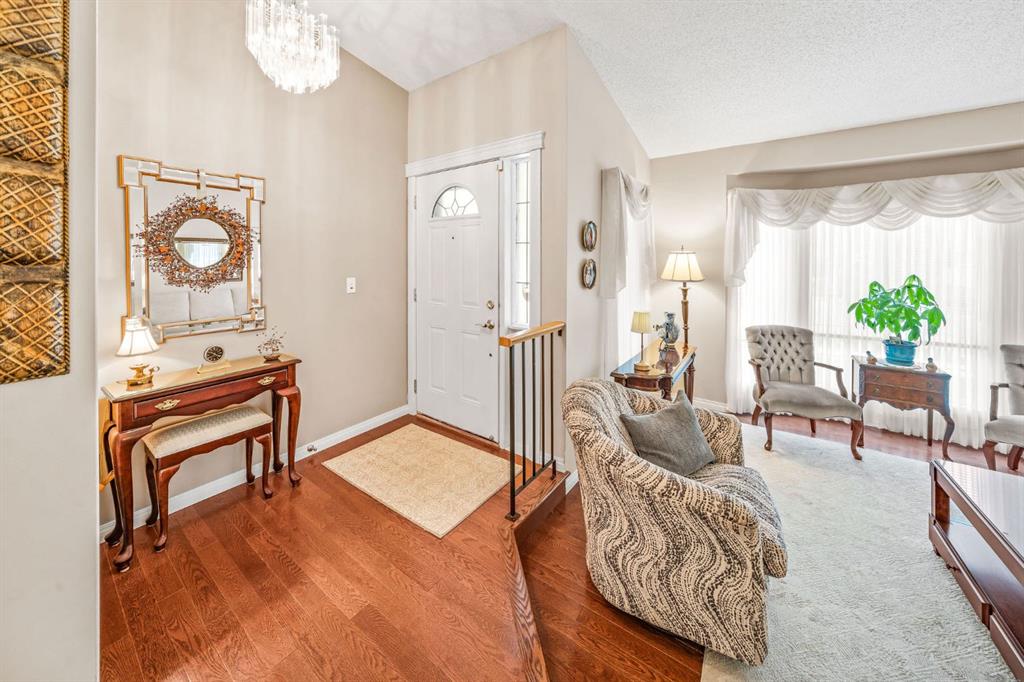 120 Shawnessy Drive SW photo 4