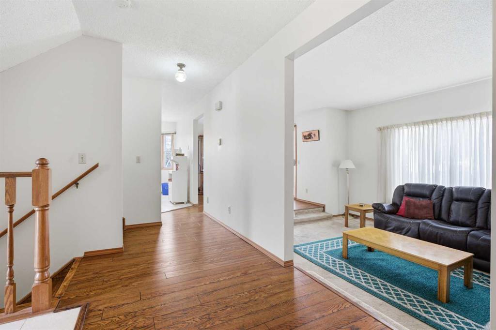 56 Whitworth Place NE photo 4
