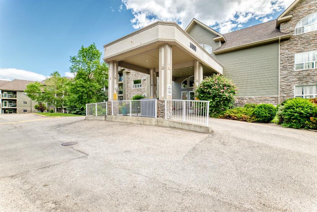 3000 Millrise Point SW #3204 photo 2