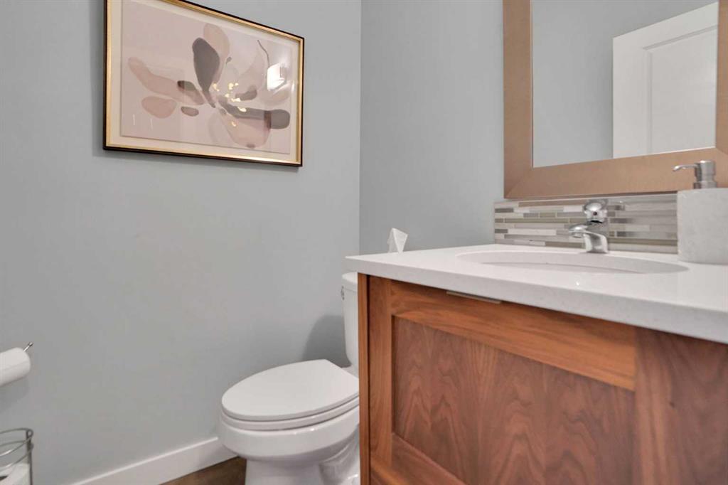 145 Marquis Common SE photo 4