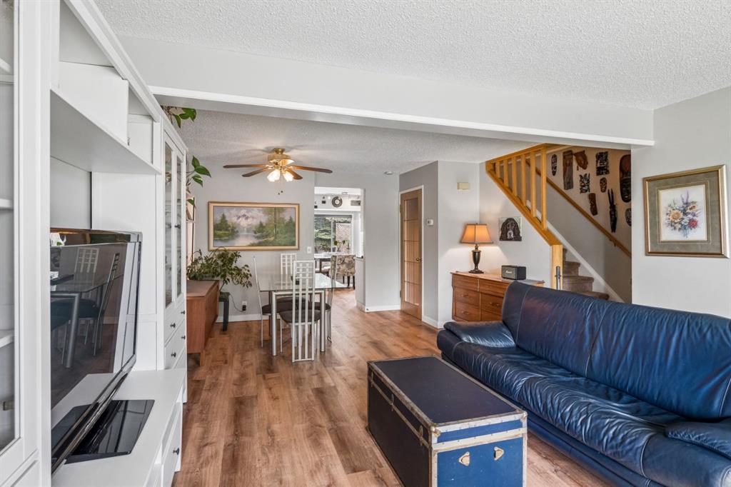 47 Cedargrove Way SW photo 5