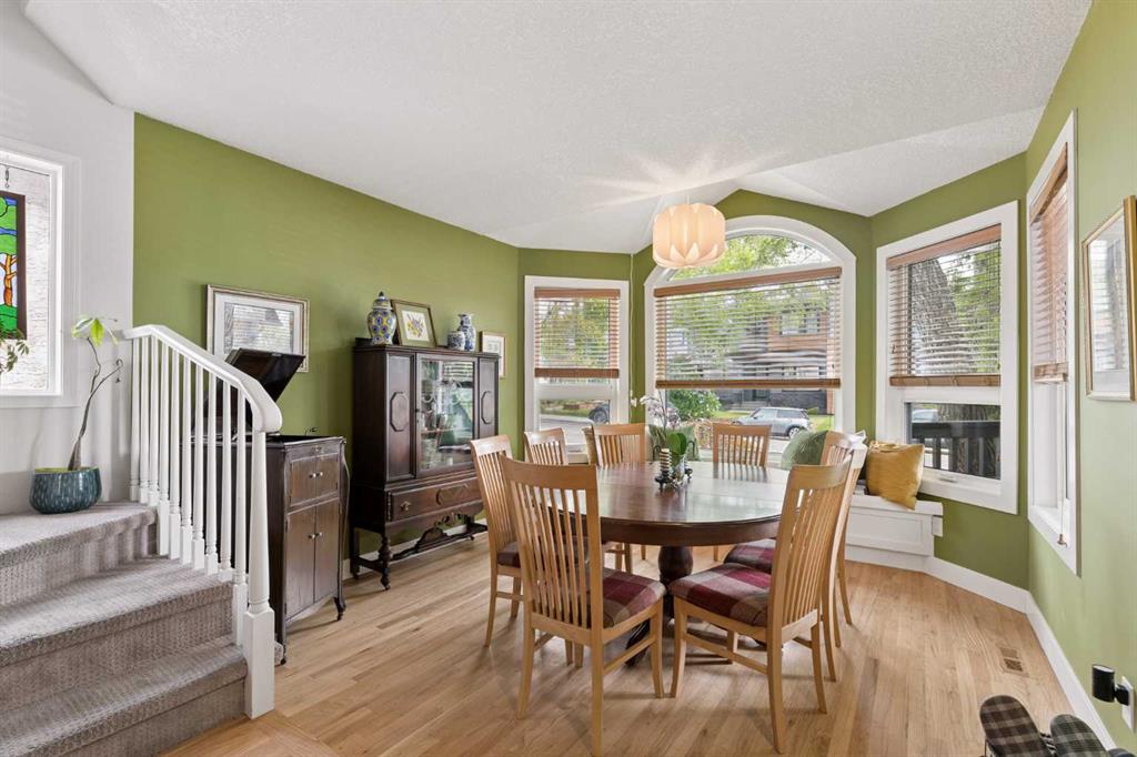 2235 27 Street SW photo 4