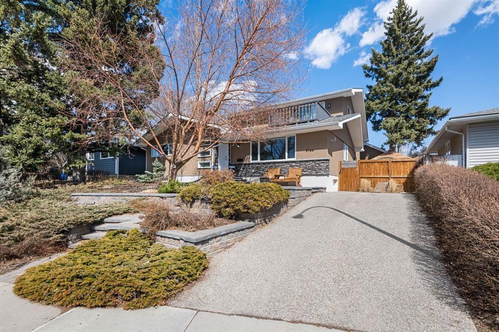 3144 Breen Crescent NW photo 2