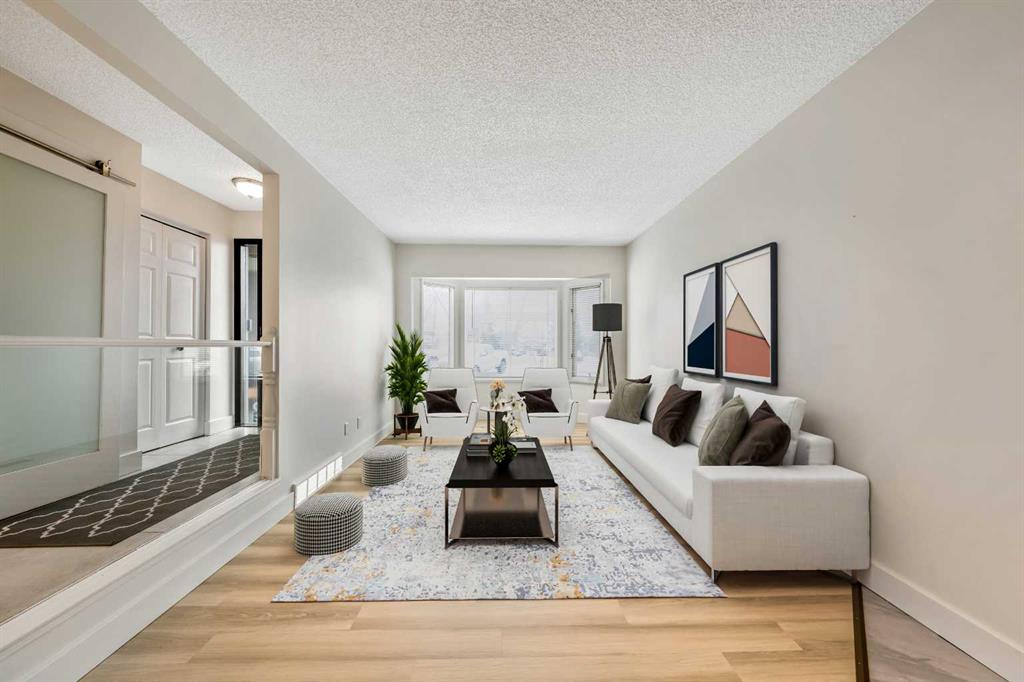 100 Woodfield Green SW photo 2