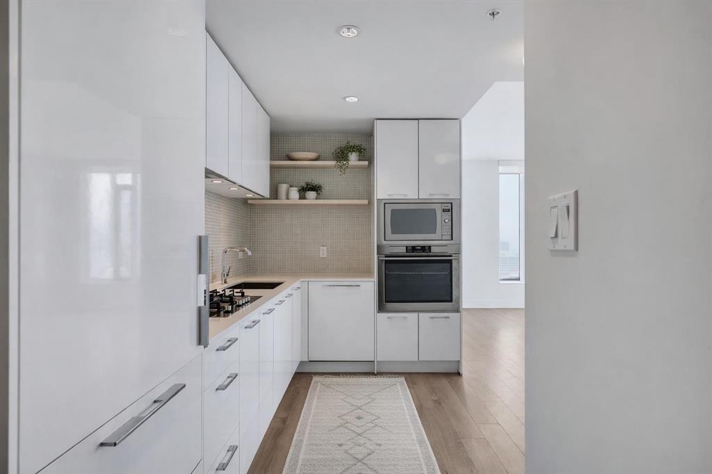 901 10 Avenue SW #1808 photo 4
