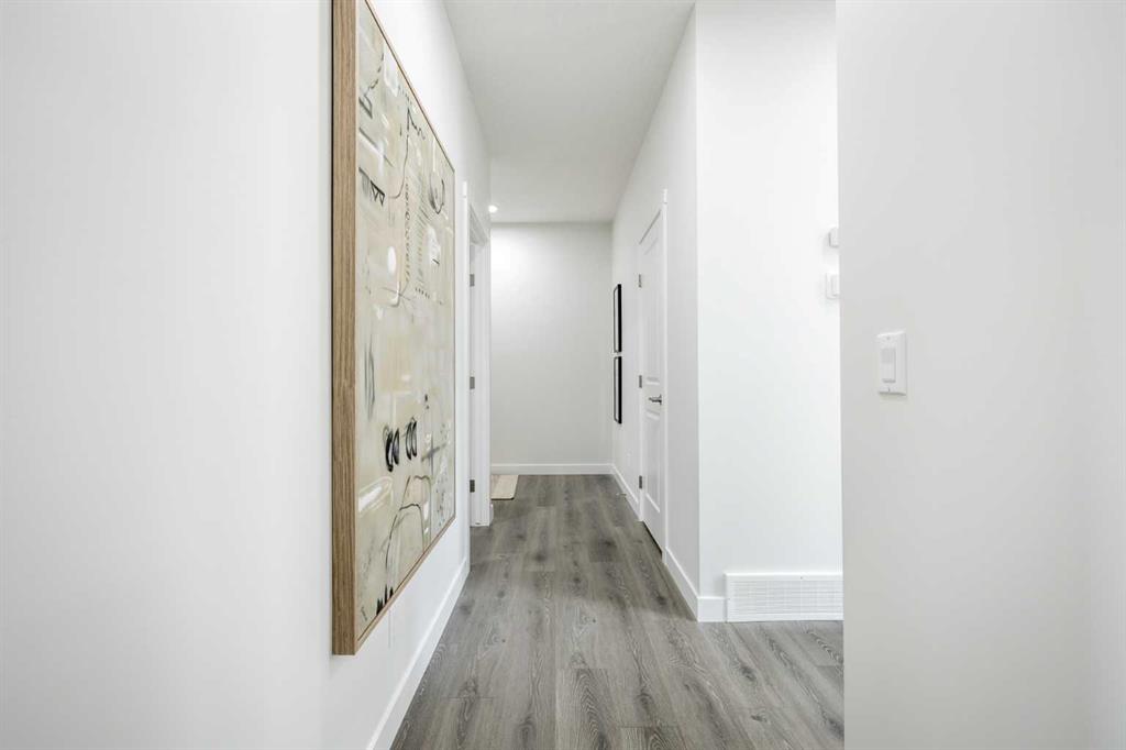 145 Sora Gardens SE photo 4