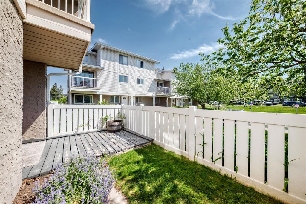 3015 51 Street SW #46 photo 3