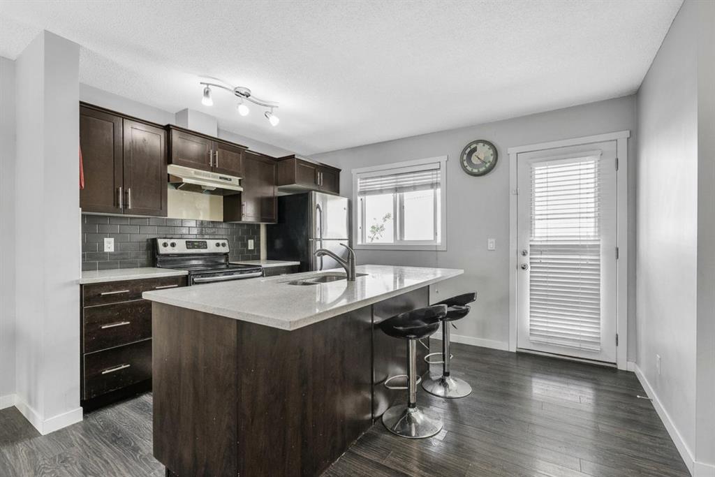 425 Copperpond Landing SE photo 4