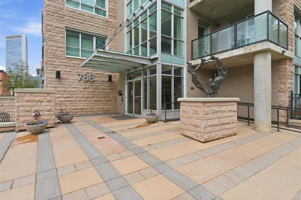 788 12 Avenue SW #1509 photo 2