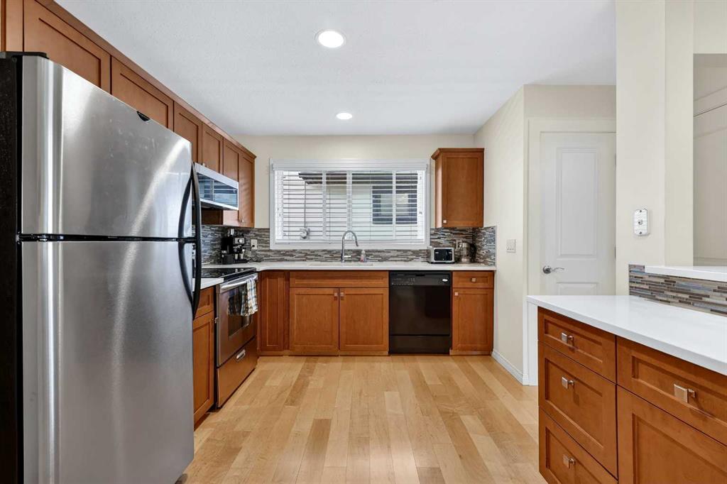 10540 Oakfield Drive SW photo 3