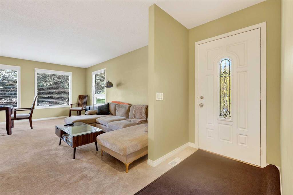 10540 Oakfield Drive SW photo 5