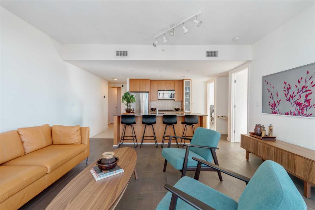 1118 12 Avenue SW #1008 photo 3