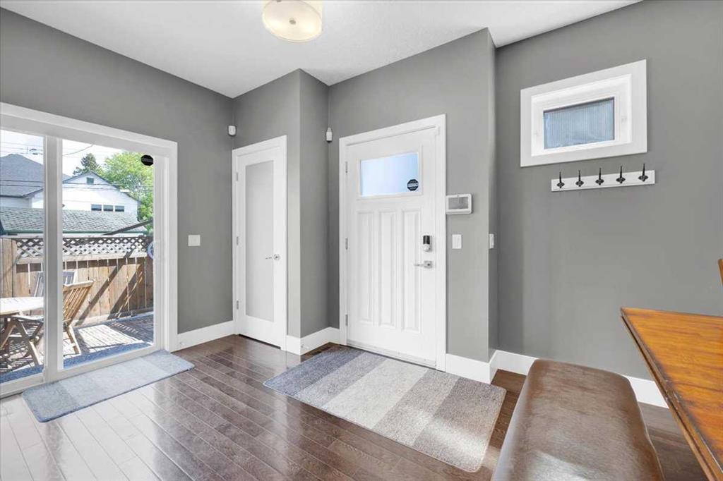 3712 16 Street SW #2 photo 5