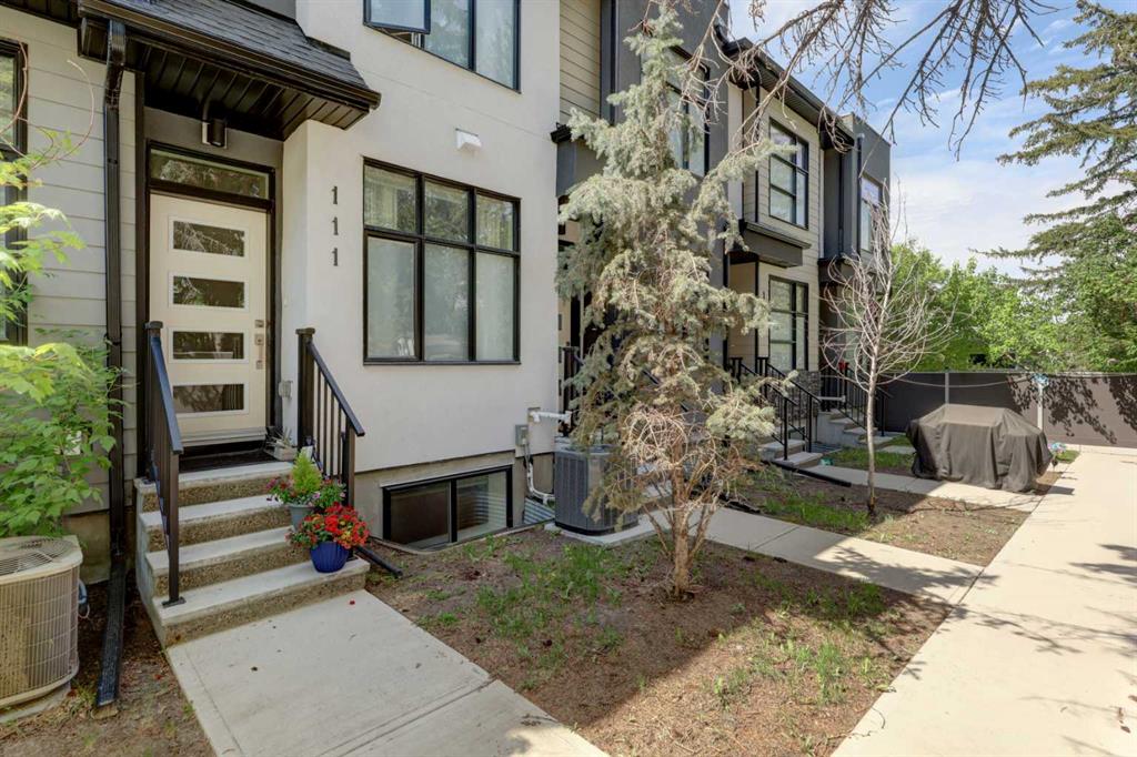 408 27 Avenue NE #111 photo 5