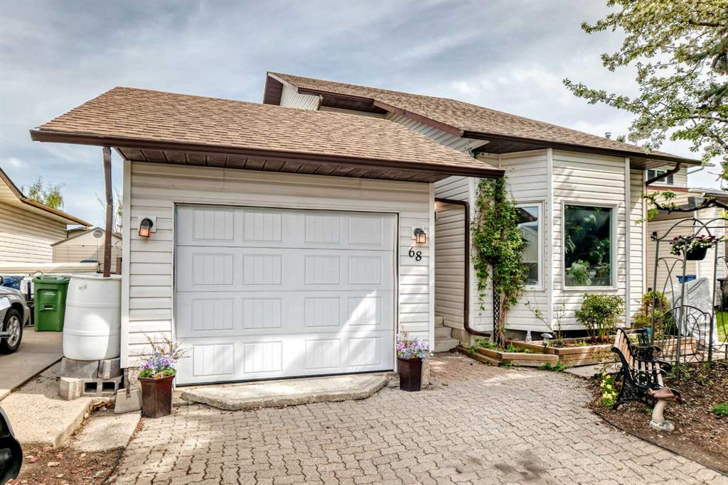 68 Woodview Court SW photo 2