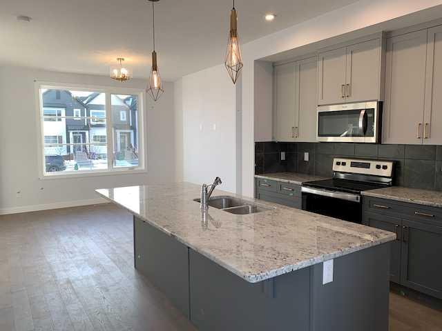 139 Ambleridge Street NW photo 5