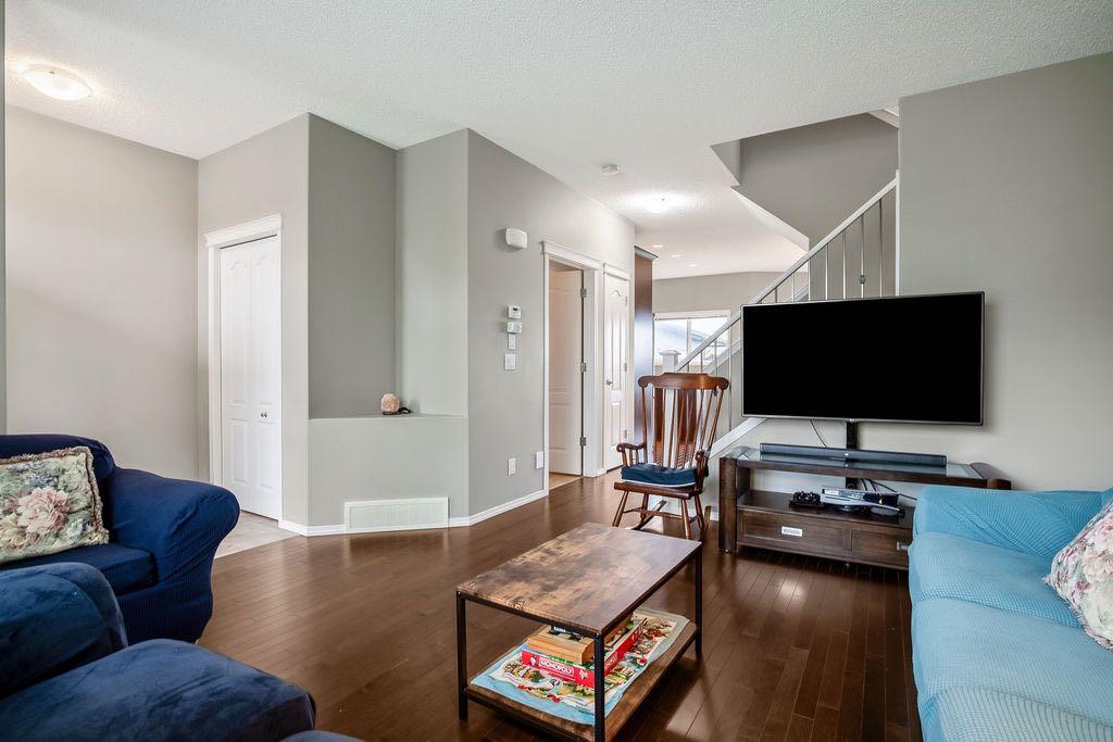 162 Cranford Park SE photo 5