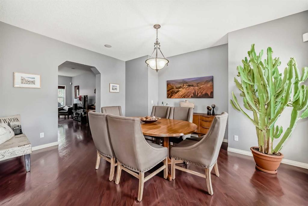 188 Chapala Drive SE photo 3