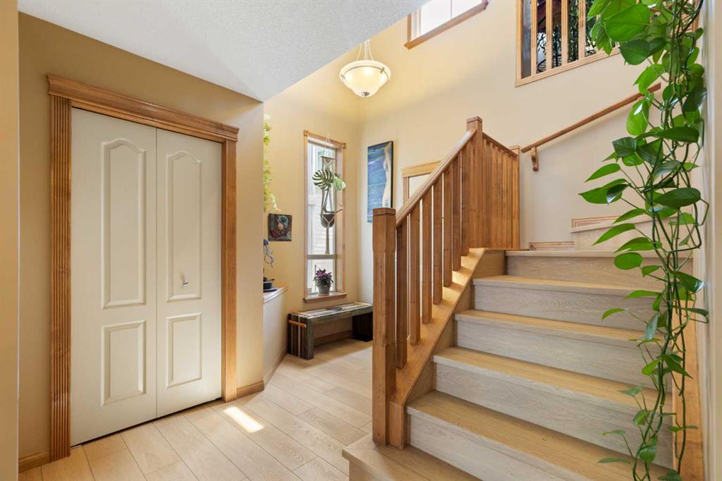 34 Tuscany Meadows Drive NW photo 3