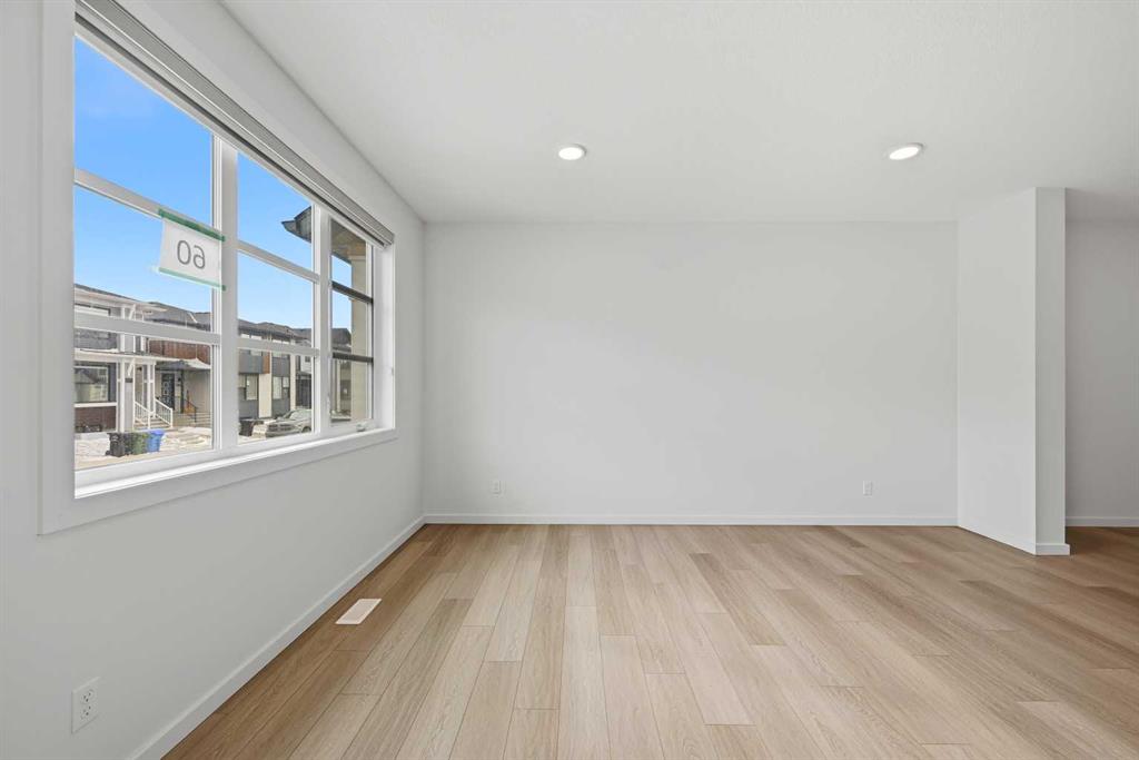 60 Savanna Place NE photo 3