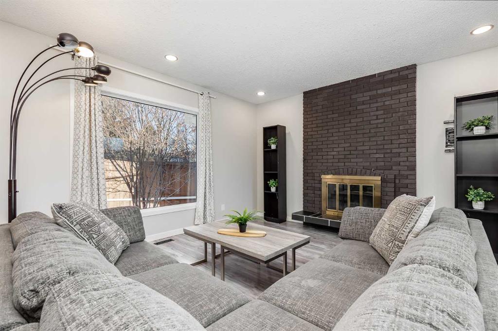 3394 Breton Close NW photo 5