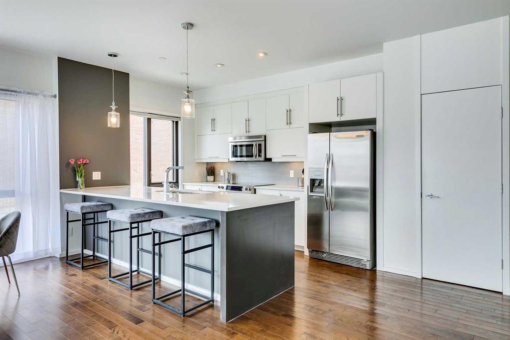 414 Meredith Road NE #203 photo 5