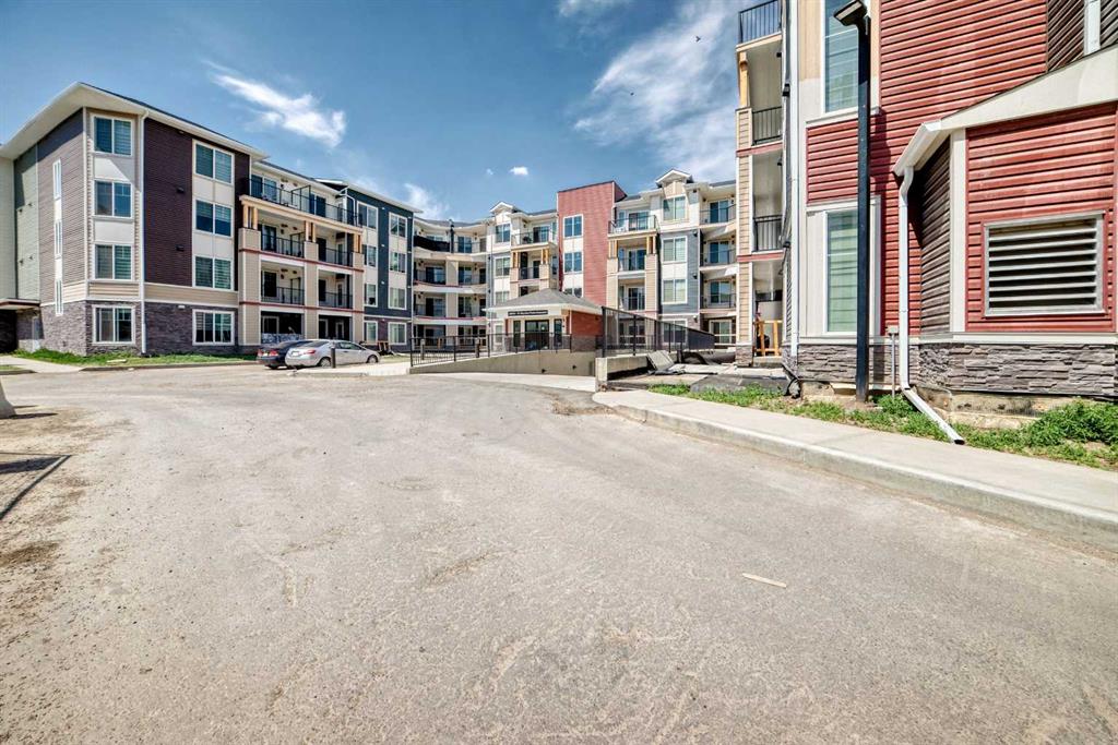 15 Skyview Point Crescent #2406 photo 4