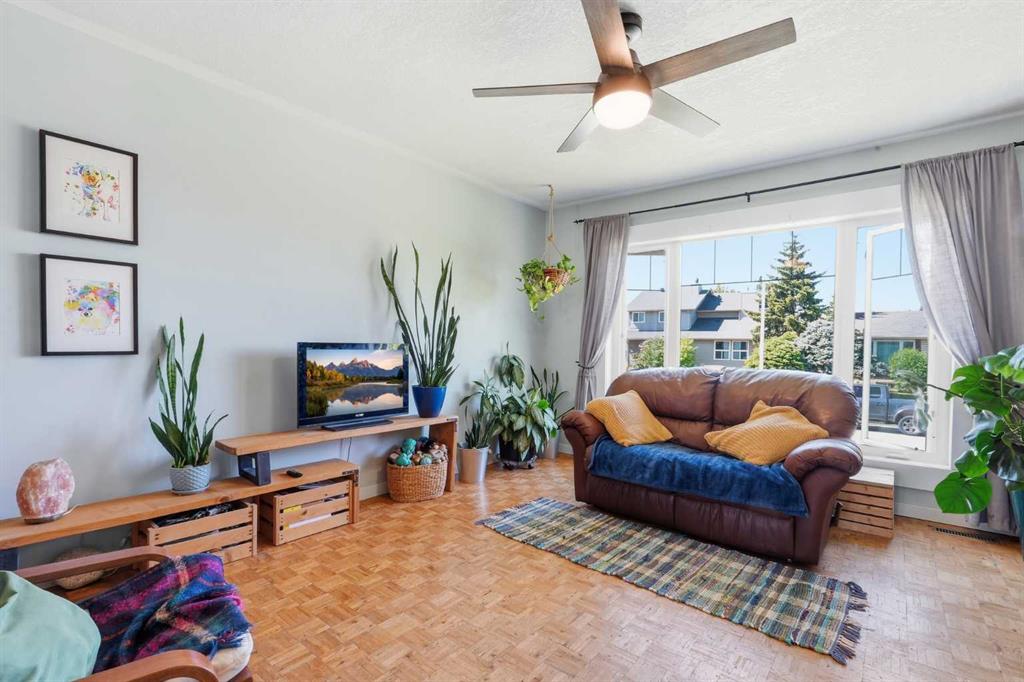 420 Summerwood Place SE photo 3