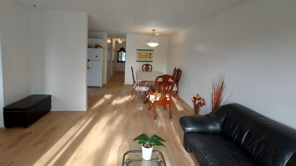 121 Huntford Close NE photo 4