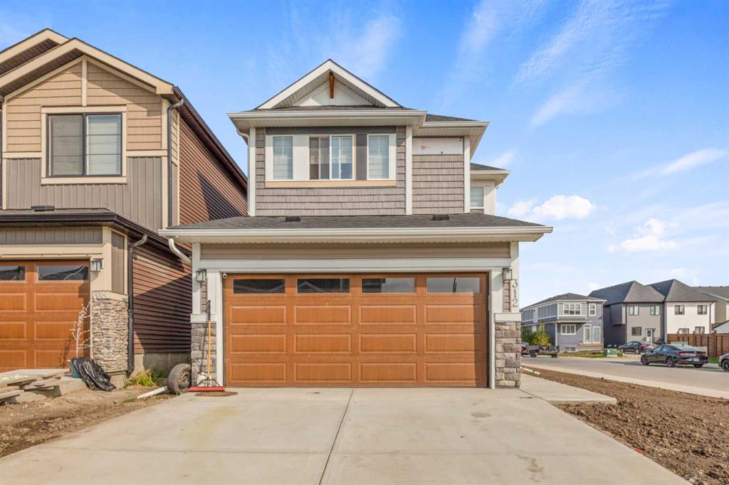 312 Homestead Grove NE