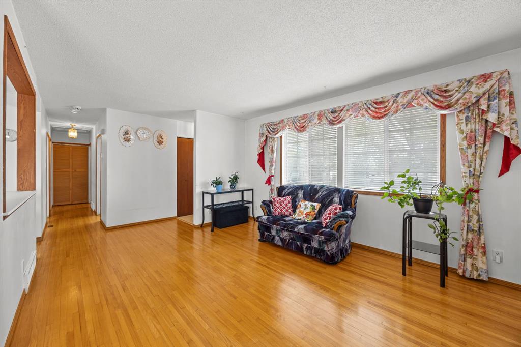 1307 Radisson Drive SE photo 4