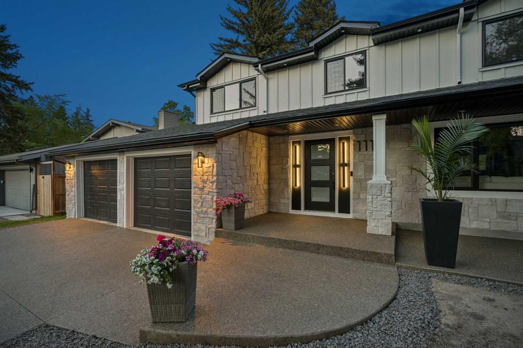 111 Canata Close SW photo 2